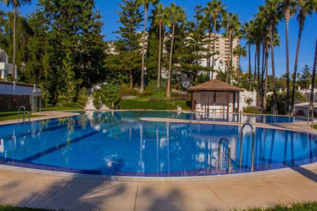 Benalgolf/Penthouse With Wonderful Sea Views Benalmádena Exterior foto